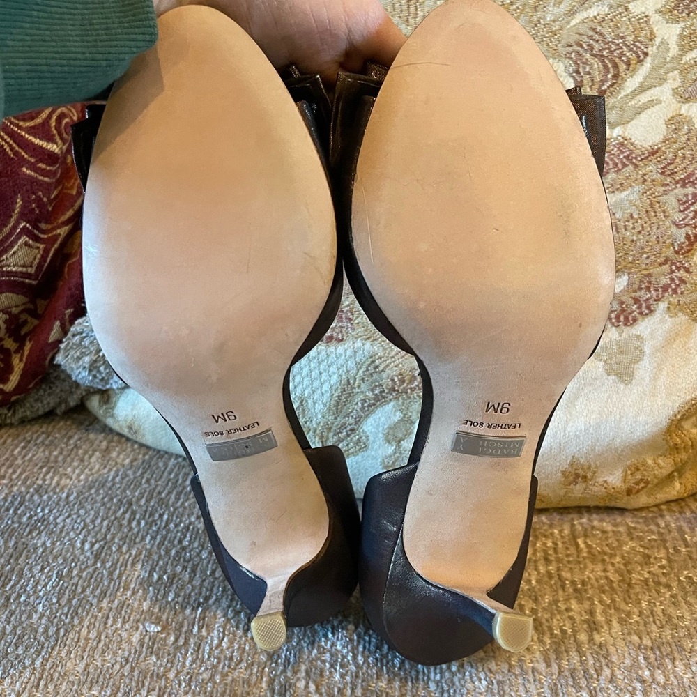 Badgley Mischka Bow Heels - Picture 4 of 8